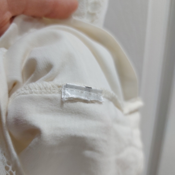 H&M | Strapless Lace Tube Top - Picture 10 of 13